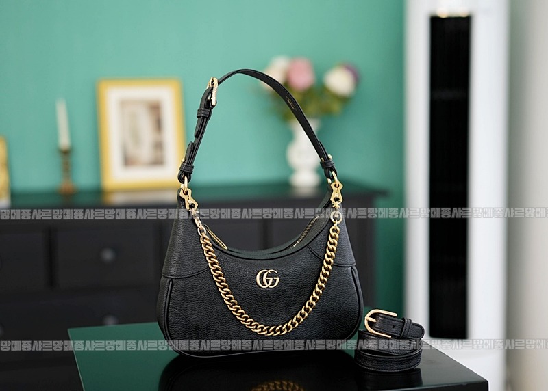 구찌아프로디테숄더백스몰  20260319-133147-008루.jpg