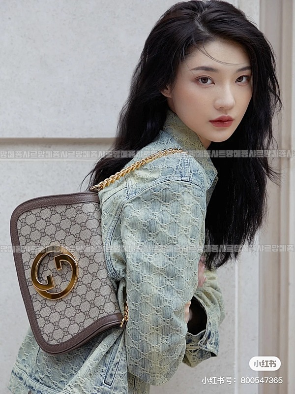 구찌블론디숄더백스몰  20260319-134432-020루.jpg