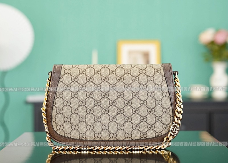 구찌블론디숄더백스몰  20260319-134430-008루.jpg