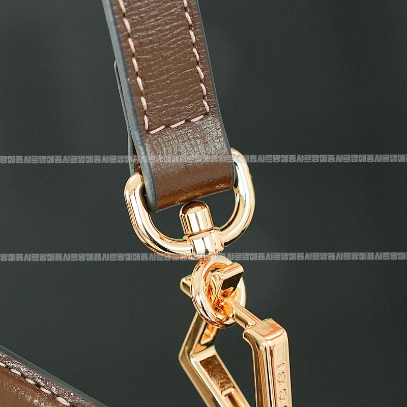 구찌홀스빗1955탑핸들백스몰 20260319-135149-015루.jpg