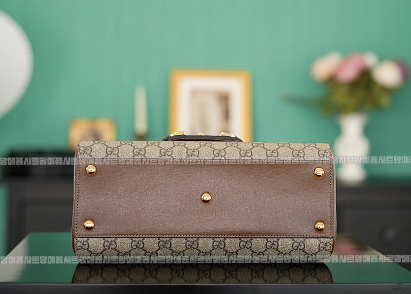 구찌홀스빗1955탑핸들백미디움 20260319-135730-007루.jpg