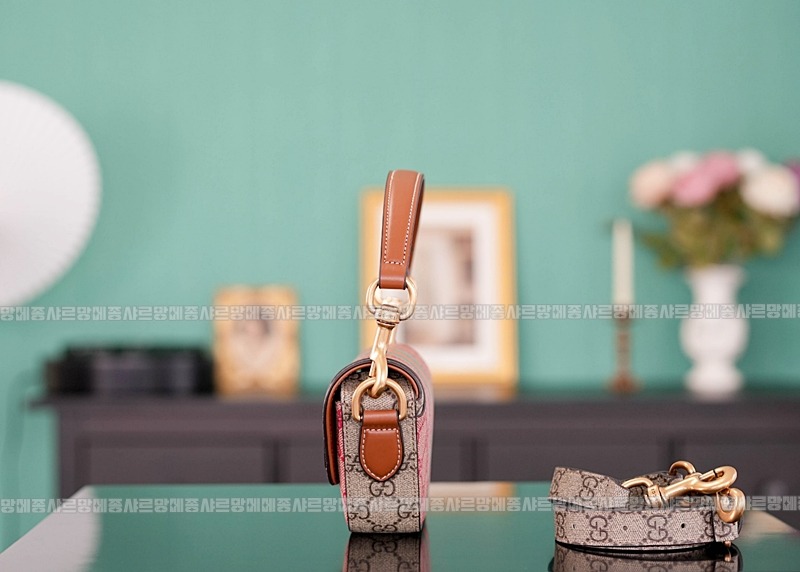 구찌웹GG탑핸들미니백 20260319-162148-003루.jpg