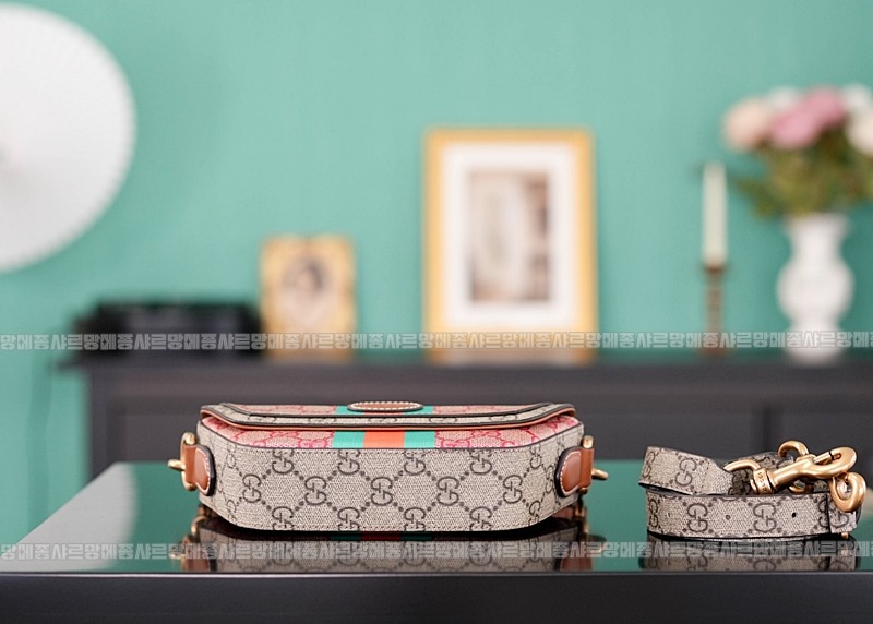 구찌웹GG탑핸들미니백 20260319-162148-006루.jpg