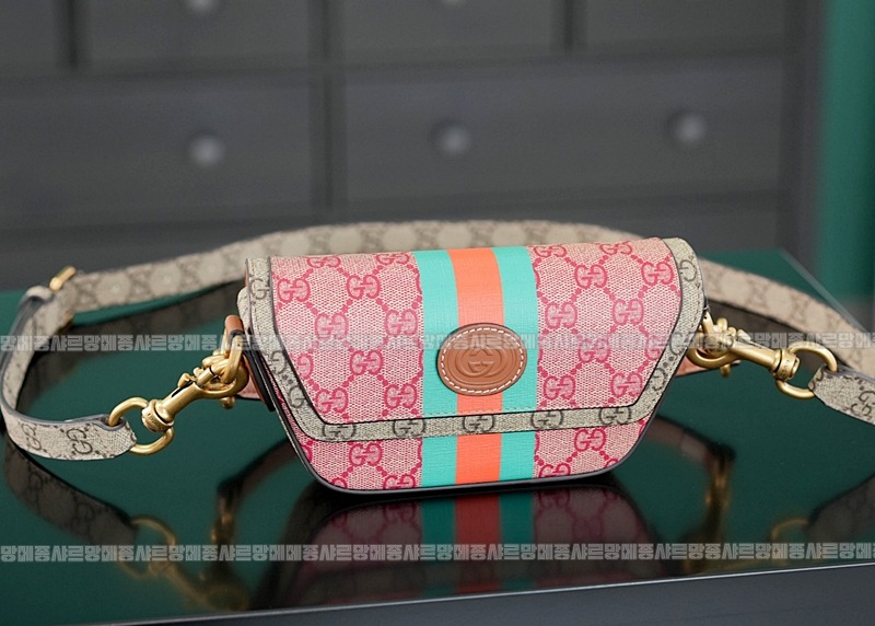 구찌웹GG탑핸들미니백 20260319-162148-008루.jpg