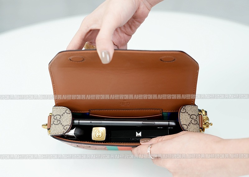 구찌웹GG탑핸들미니백 20260319-162151-020루.jpg