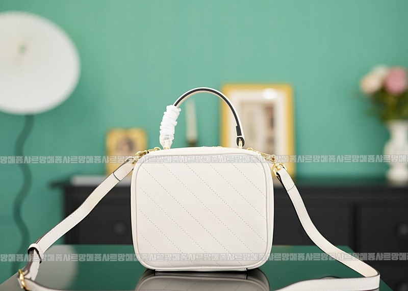 구찌블론디탑핸들백 20260319-163645-004루.jpg