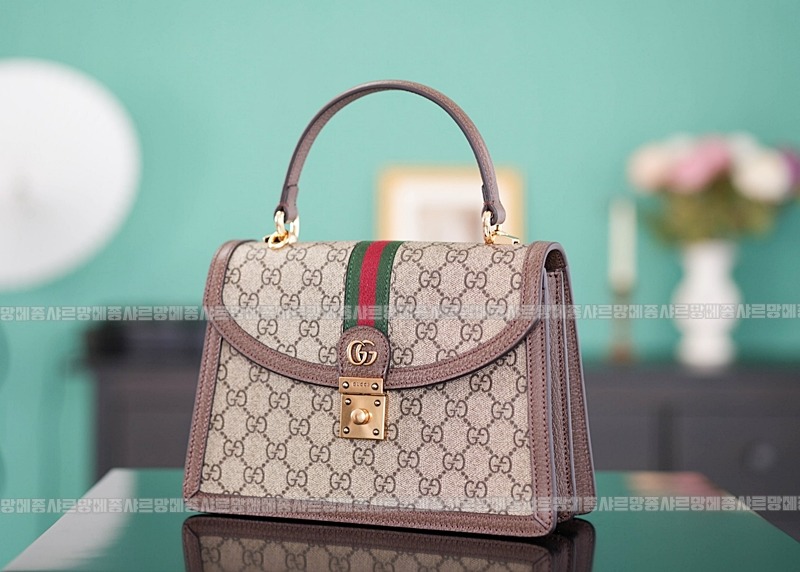 구찌오피디아GG수프림탑핸들백 20260320-095946-002루.jpg