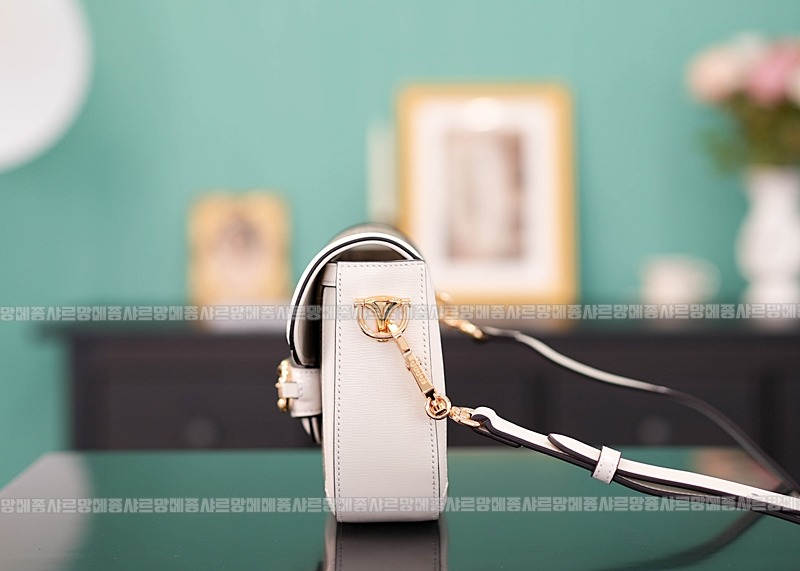 구찌홀스빗1995미니백 20260320-102006-004루.jpg