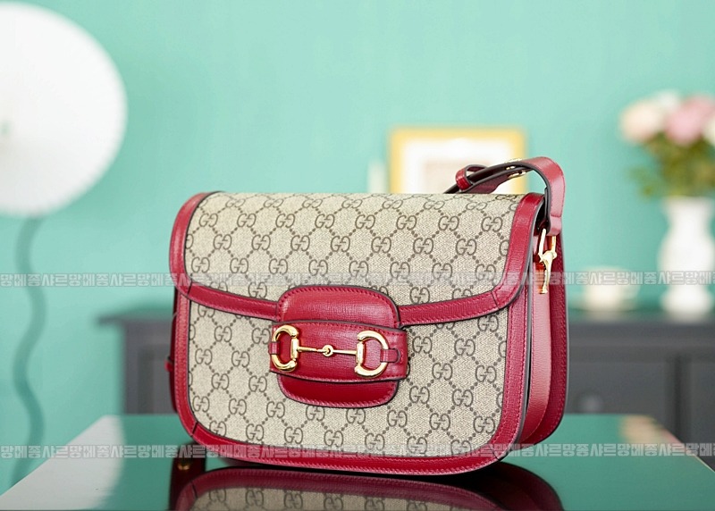 구찌홀스빗1995백미디움 20260320-102926-002루.jpg