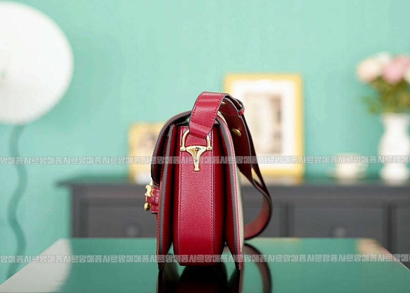 구찌홀스빗1995백미디움 20260320-102926-003루.jpg