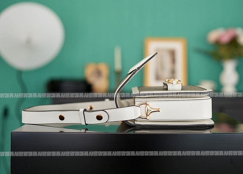 구찌홀스빗1995백미디움 20260320-103304-009루.jpg