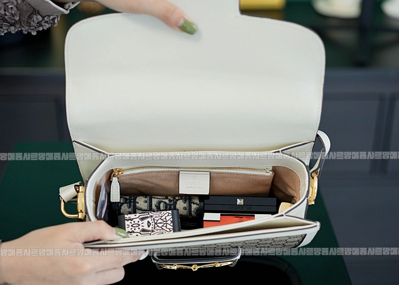 구찌홀스빗1995백미디움 20260320-103307-021루.jpg