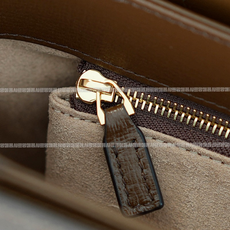 구찌홀스빗1995백미디움 20260320-103549-018루.jpg