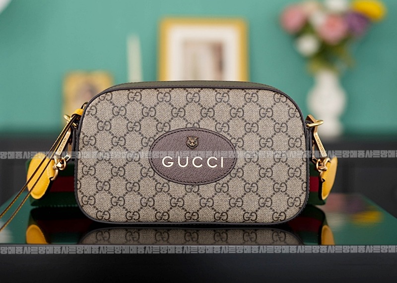 구찌네오빈티지GG수프림메신저백 20260320-132019-001루.jpg