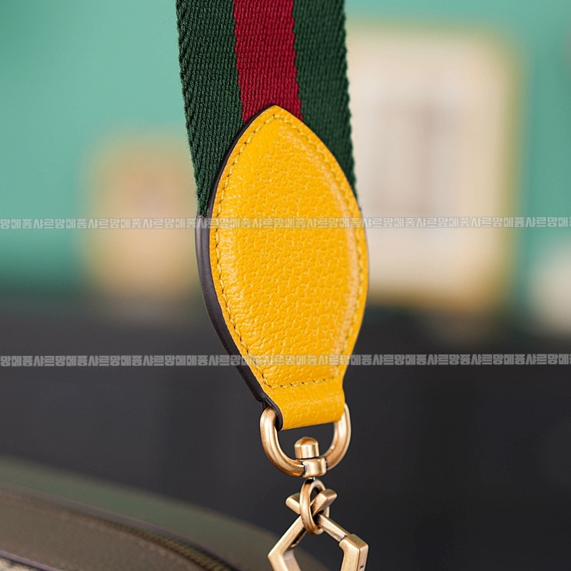 구찌네오빈티지GG수프림메신저백 20260320-132020-011루.jpg