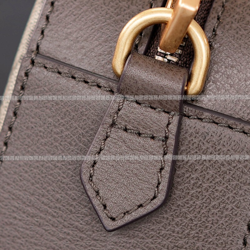 구찌네오빈티지GG수프림메신저백 20260320-132021-012루.jpg