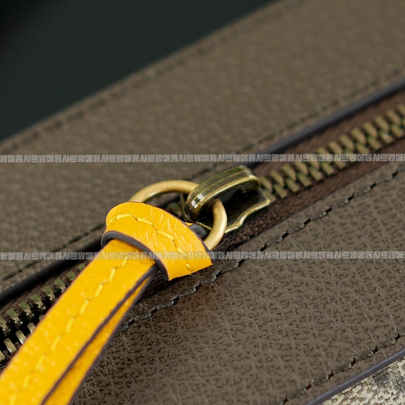 구찌네오빈티지GG수프림메신저백 20260320-132022-015루.jpg