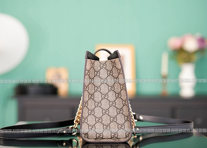 구찌패드락스몰GG캔버스숄더백 20260320-135740-003루.jpg
