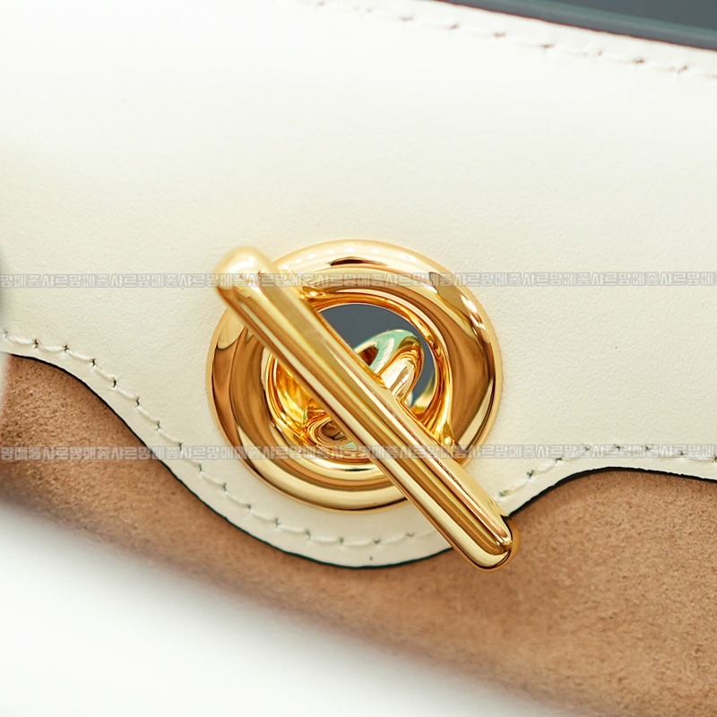 구찌패드락스몰GG캔버스숄더백 20260320-140136-015루.jpg