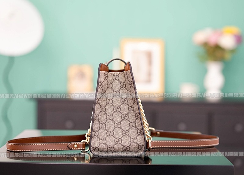 구찌패드락스몰GG캔버스숄더백 20260320-140915-003루.jpg