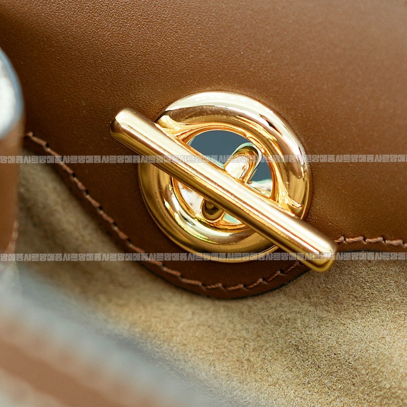 구찌패드락스몰GG캔버스숄더백 20260320-140918-017루.jpg