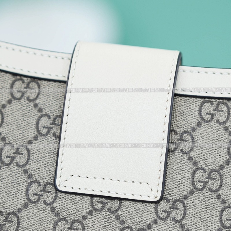 구찌패드락미디움GG캔버스숄더백 20260320-141705-012루.jpg