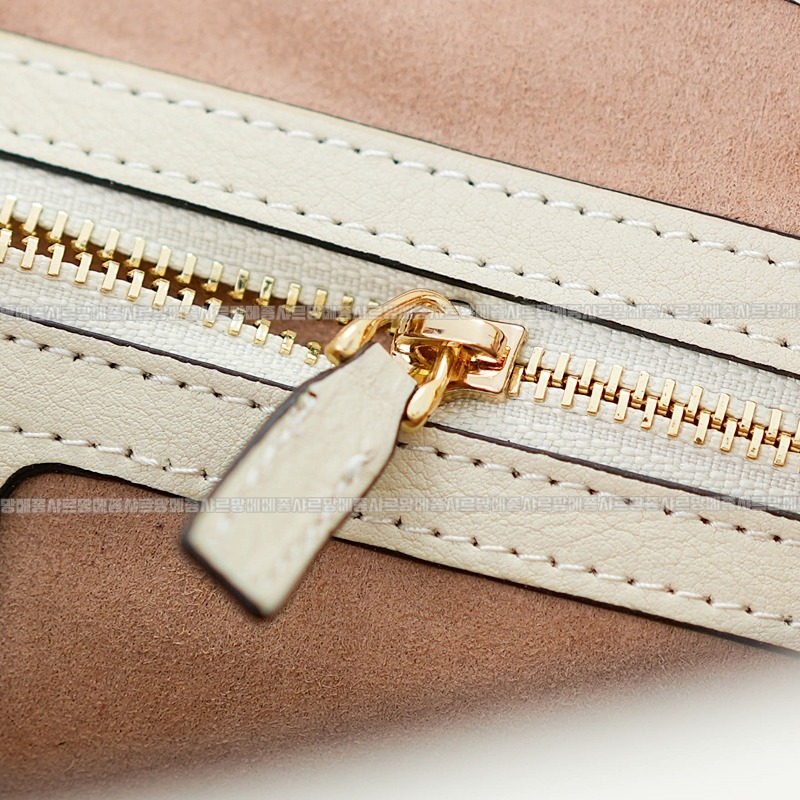 구찌패드락미디움GG캔버스숄더백 20260320-141706-017루.jpg