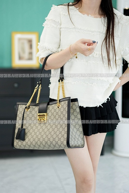 구찌패드락미디움GG캔버스숄더백 20260320-142126-020루.jpg