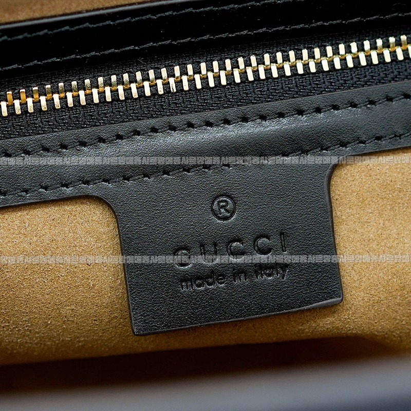 구찌패드락미디움GG캔버스숄더백 20260320-142125-015루.jpg