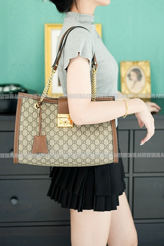 구찌패드락미디움GG캔버스숄더백 20260320-142415-019루.jpg