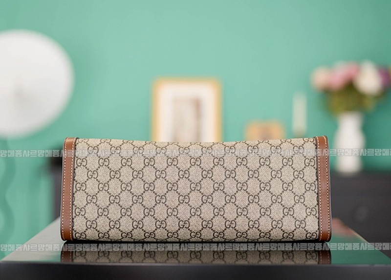 구찌패드락미디움GG캔버스숄더백 20260320-142413-006루.jpg