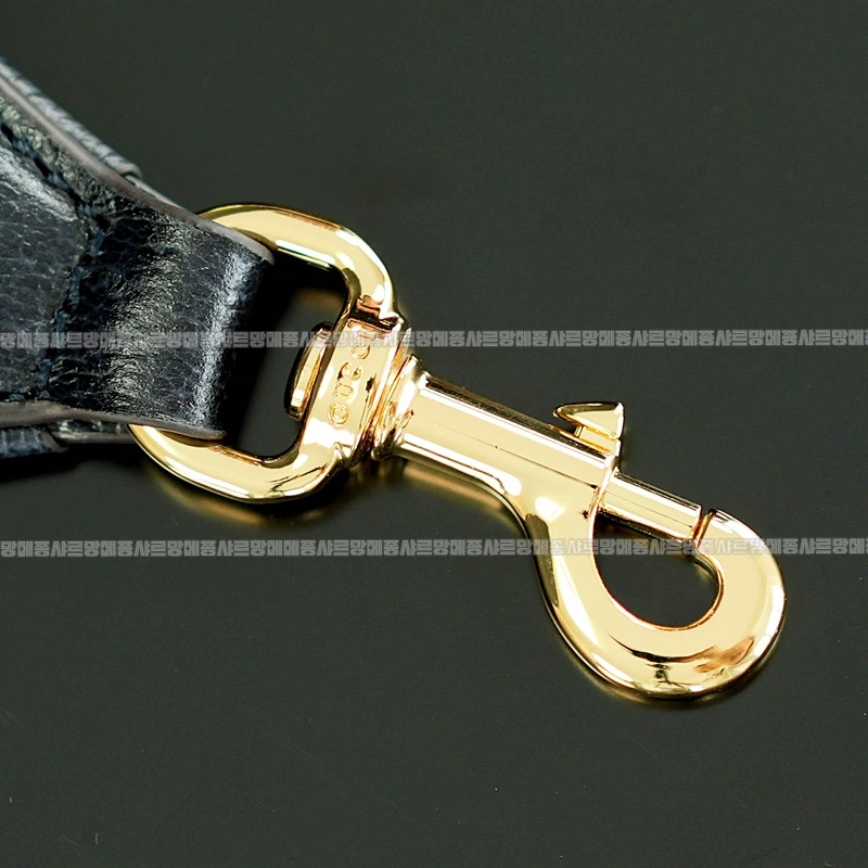 구찌오피디아스ㅡ트로베리참스몰체인숄더백 20260320-143028-017루.jpg