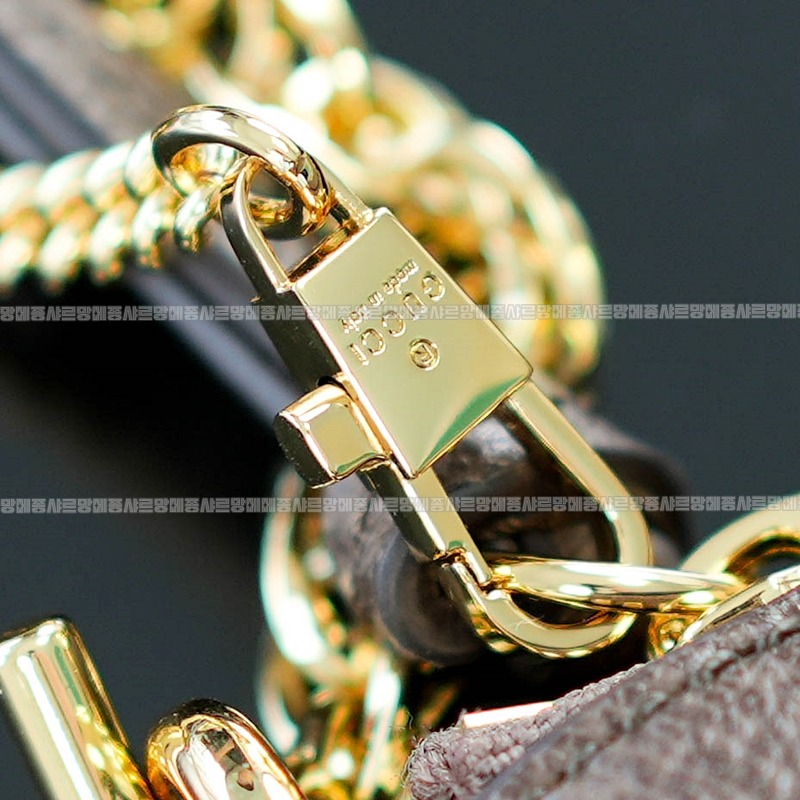 구찌오피디아스ㅡ트로베리참스몰체인숄더백 20260320-143517-014루.jpg