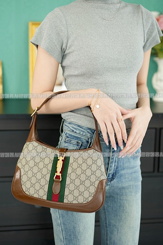 구찌재키1961스몰숄더백 20260320-144313-020루.jpg