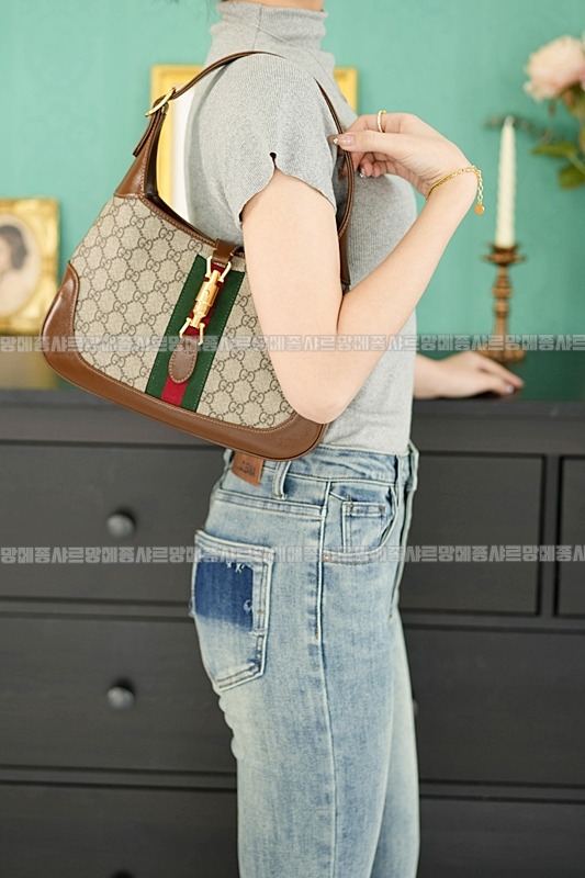 구찌재키1961스몰숄더백 20260320-144313-021루.jpg