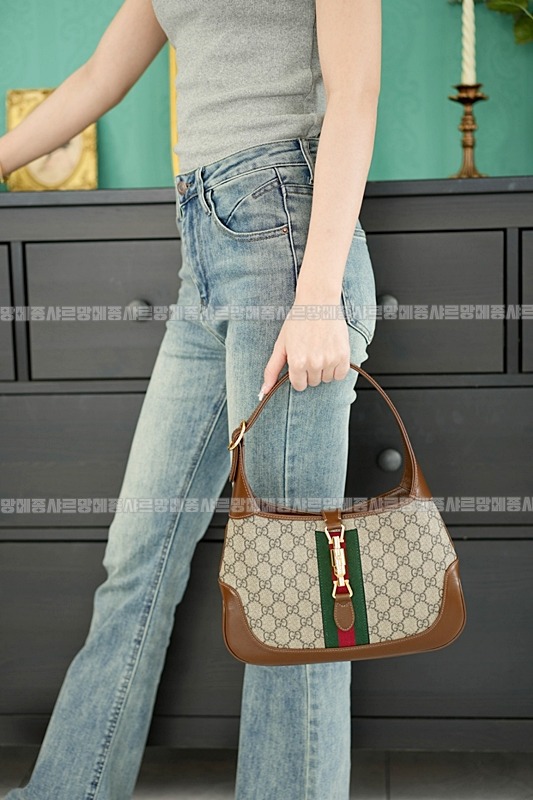 구찌재키1961스몰숄더백 20260320-144313-022루.jpg