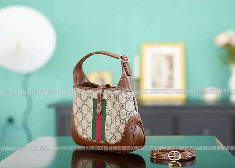 구찌재키1961미니숄더백 20260320-145037-004루.jpg