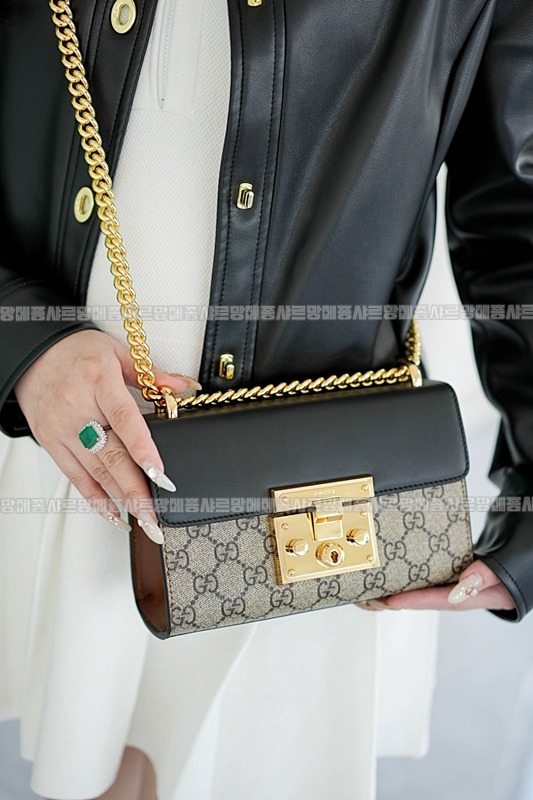 구찌패들락스몰GG숄더백 20260320-154309-027루.jpg