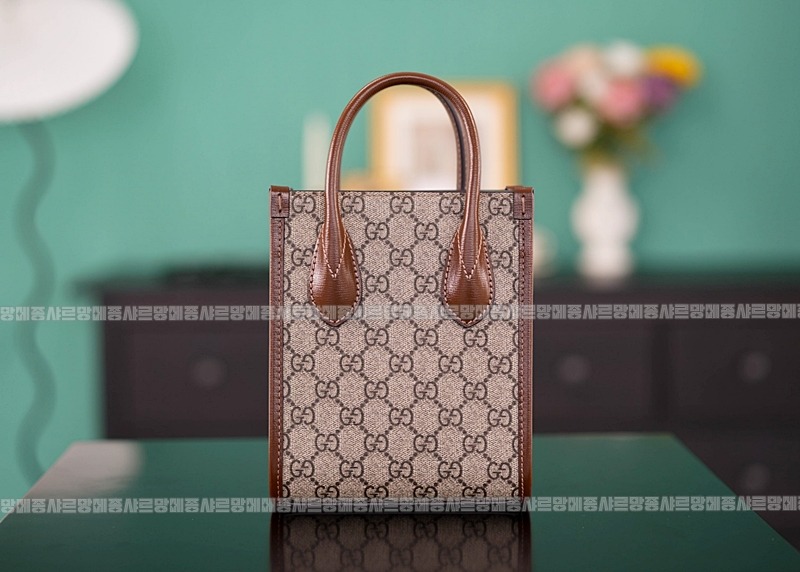 구찌인터로킹G미니토트백 20260320-160326-005루.jpg