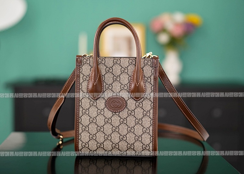 구찌인터로킹G미니토트백 20260320-160326-007루.jpg