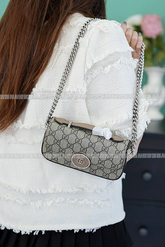 구찌쁘띠GG미니숄더백 20260320-161606-024루.jpg