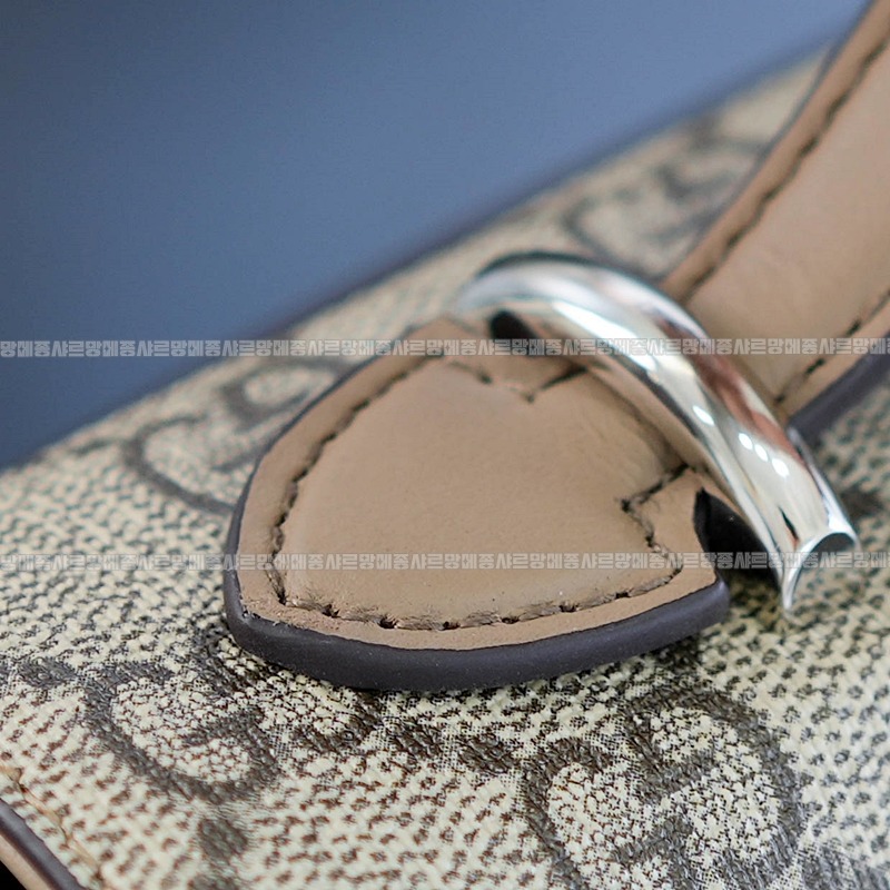 구찌쁘띠GG미니숄더백 20260320-161602-011루.jpg