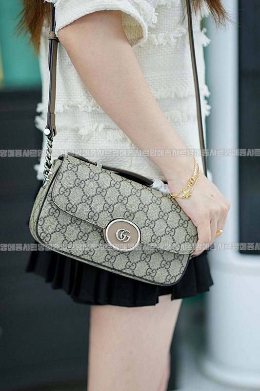 구찌쁘띠GG미니숄더백 20260320-162635-026루.jpg