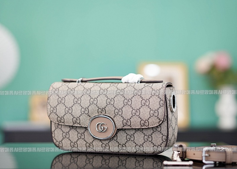 구찌쁘띠GG미니숄더백 20260320-162630-002루.jpg