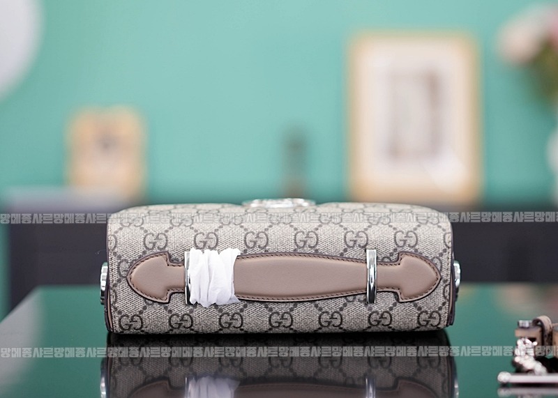 구찌쁘띠GG미니숄더백 20260320-162630-006루.jpg