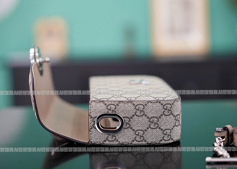 구찌쁘띠GG미니숄더백 20260320-162631-008루.jpg