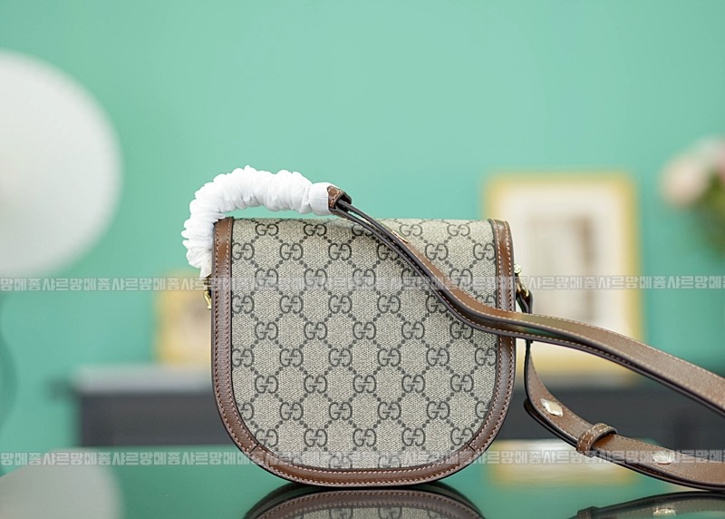 구찌1955홀스빗미니라운드숄더백 20260320-163208-004루.jpg