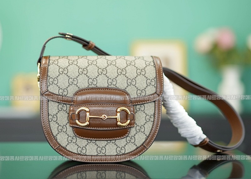 구찌1955홀스빗미니라운드숄더백 20260320-163210-009루.jpg