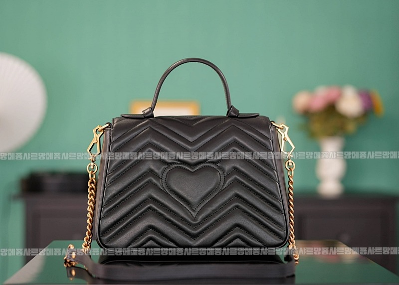 구찌GG마몽마틀라세숄더백미디움 20260321-112628-004루.jpg