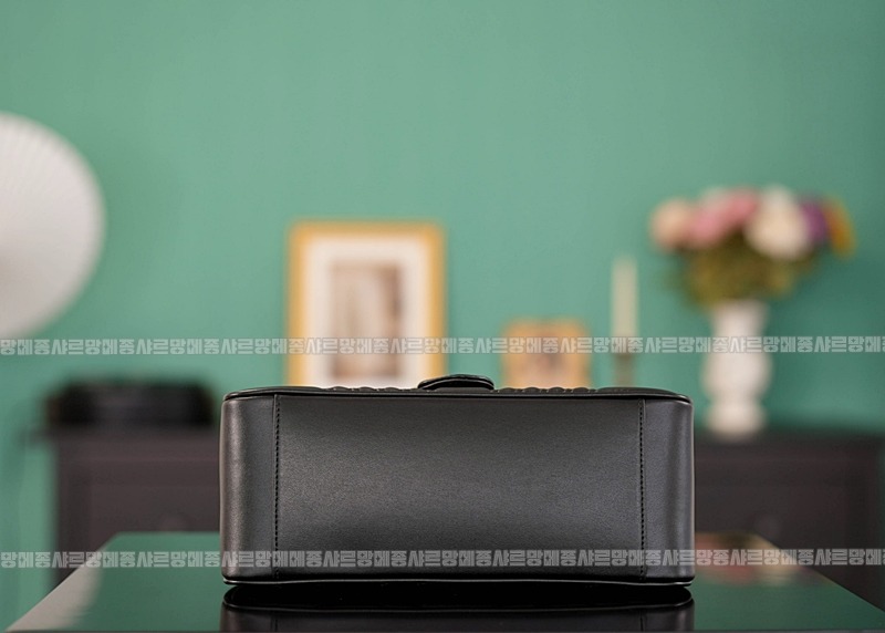 구찌GG마몽마틀라세숄더백미디움 20260321-112628-007루.jpg